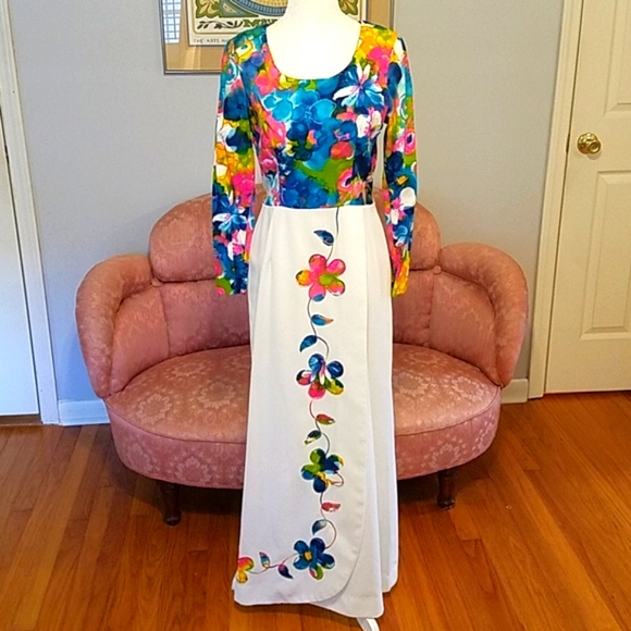 Fabulous Vintage Maxi Dress - Picture 2 of 7